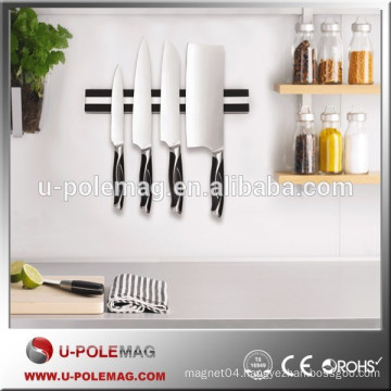 Totally-enclosed stainless steel magnetic knife holder